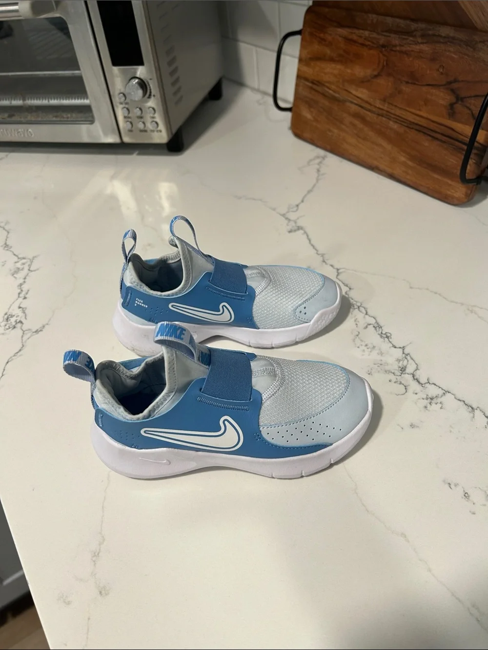 Nike easy slip